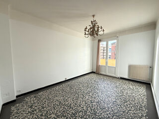 Appartement à louer 3 pièces 65 m²