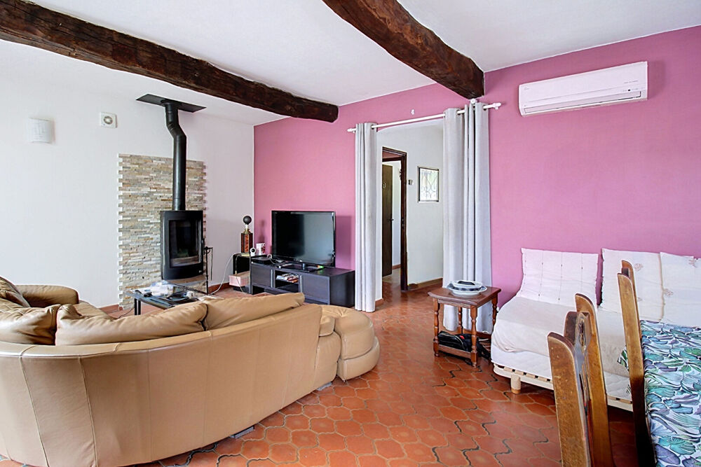 A VENDRE à FLAYOSC en exclusivité Maison de plain-pied 100 m² Piscine Garage sur 2644 m² de terrain
