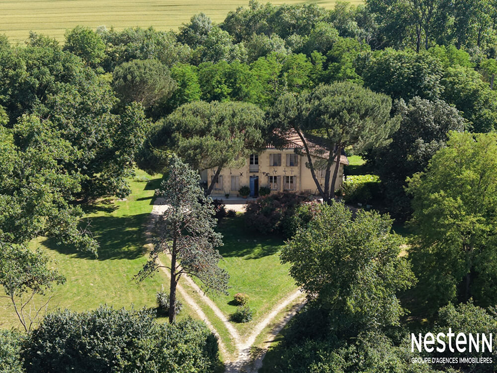 Vente Maison A Vendre Maison de Maître rénovée de 317 m² sur propriété arboré de près d'1,5 hectare Vic fezensac
