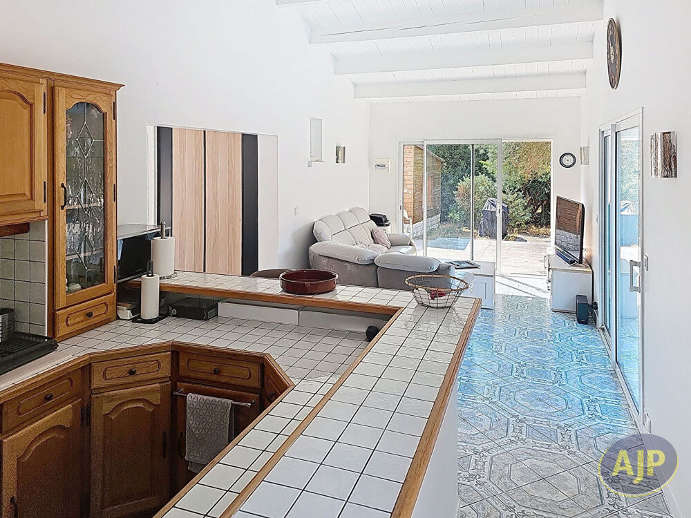 Vente Maison Maison  de plain pied avec piscine Ile de Ré Rivedoux plage