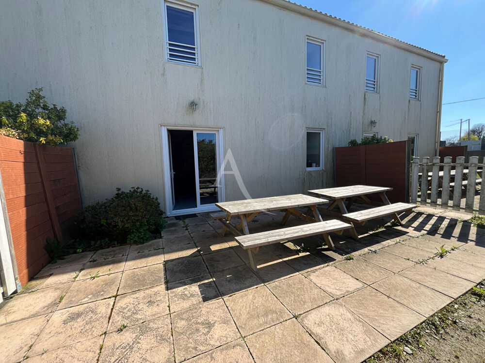 Maison 18 pièce(s) 320 m2