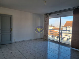  Appartement à louer 2 pièces 55 m²