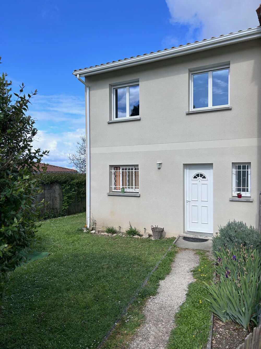 Maison de ville de 102 m2 à Prignac-Et-Marcamps
