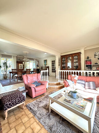  Maison  vendre 7 pices 174 m