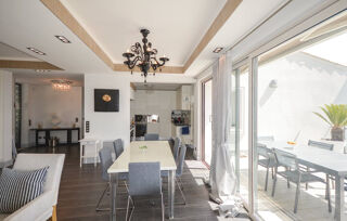  Villa � vendre 11 pi�ces 360 m�