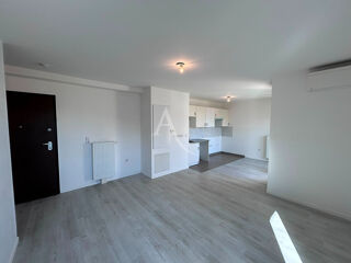  Appartement à louer 2 pièces 44 m²