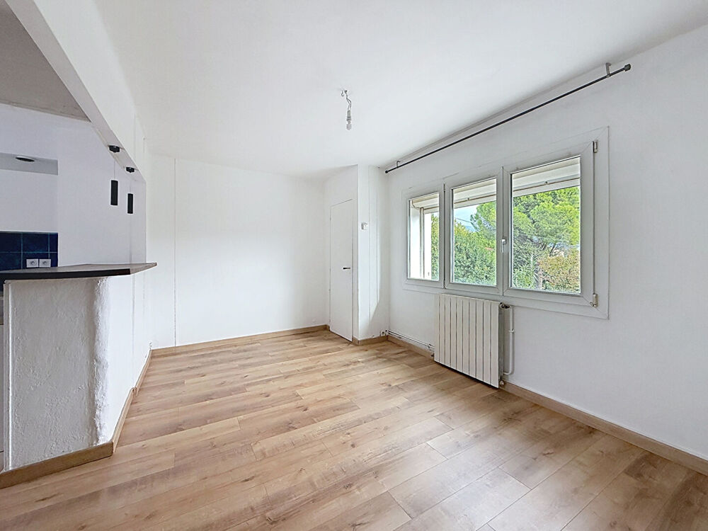 Vente Appartement Appartement 3 pièces en duplex à vendre à Aubagne - Secteur Napollon avec terrasse et deux places de parkings Aubagne