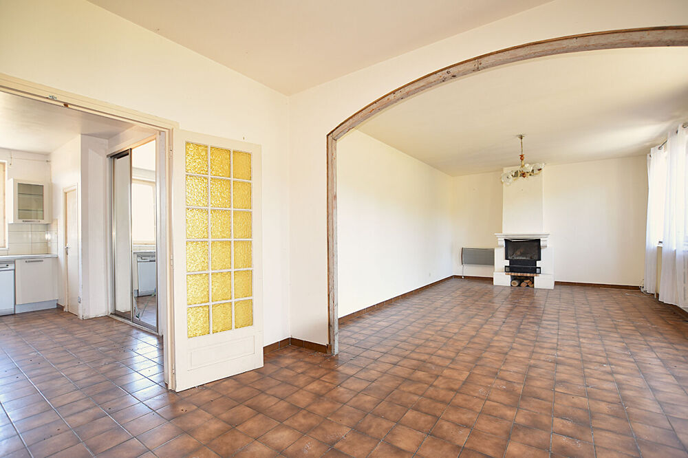 MAISON FAMILIALE :