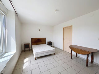 Appartement à louer 3 pièces 70 m²