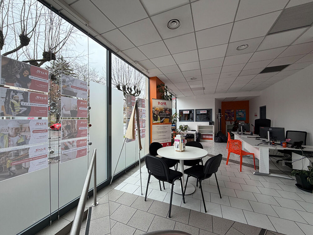   Bureaux Chalons En Champagne 168.43 m² 