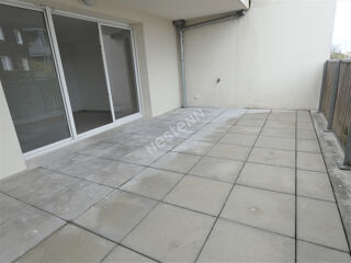  Appartement à louer 4 pièces 82 m²