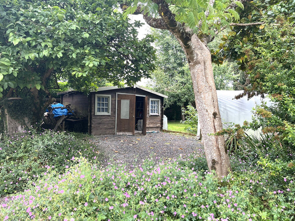 Maison 3 chambres avec beau jardin