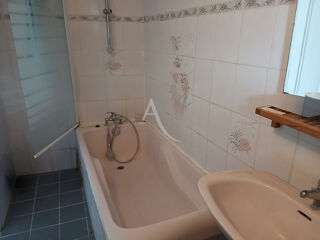  Appartement � vendre 1 pi�ce 31 m� La rochelle