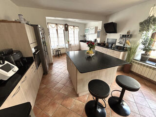  Maison à vendre 8 pièces 228 m²