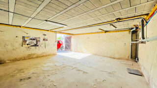  Parking / Garage à louer 45 m²