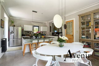  Maison � vendre 8 pi�ces 237 m�
