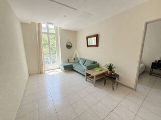  Appartement à louer 3 pièces 60 m²