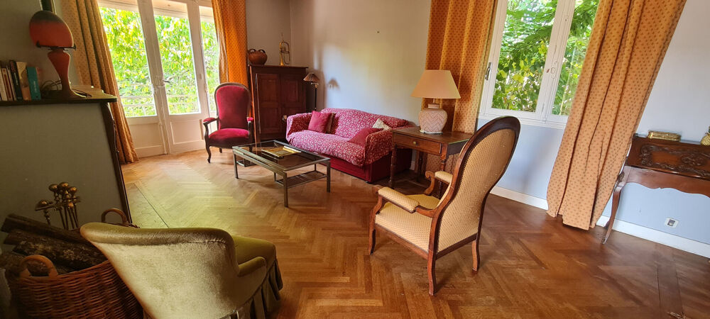 Vente Maison Villa T8   235m²  avec jardin  1527m² , sur 1 niveau Artigat