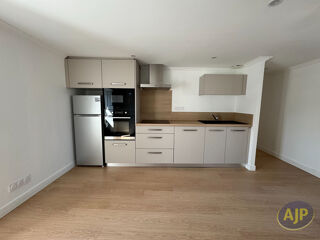  Immeuble à vendre 10 pièces 181 m²
