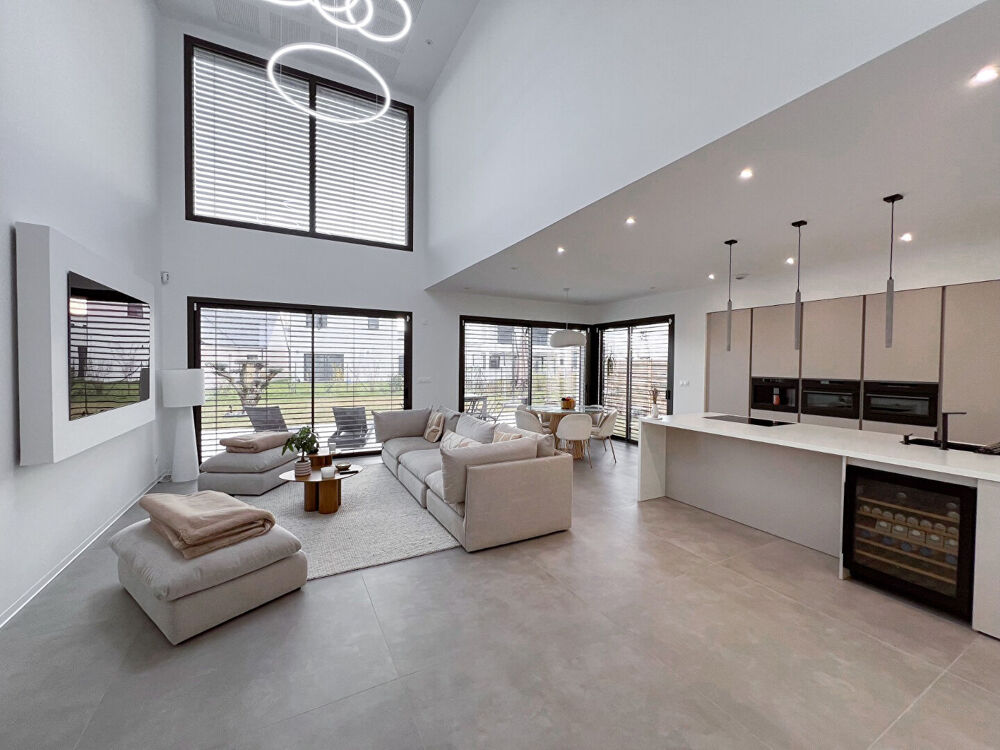 Vente Maison Maison de 2026- 4 chambres dont 1 de plain pied à Brain-sur-l'Authion de 160 m2 avec jardin Brain sur l authion