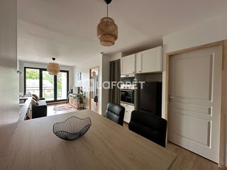  Appartement à louer 2 pièces 44 m²