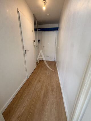  Appartement à louer 1 pièce 23 m²