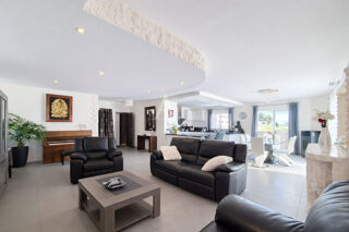  Maison à vendre 9 pièces 272 m²