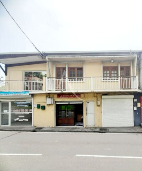 &Agrave; LOUER LOCAL COMMERCIAL DE 19 m&sup2; EN PLEIN COEUR DU LORRAIN 370 97214 Le lorrain