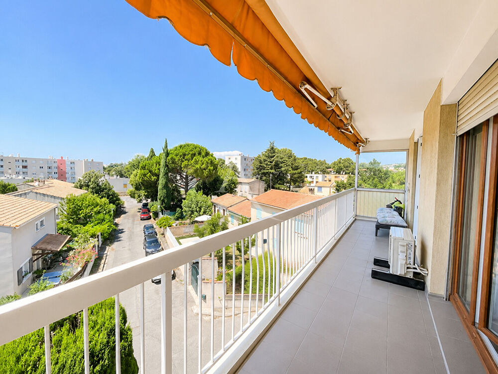 Salon-de-Provence Spacieux T3 de 80 m² avec garage et deux balcons