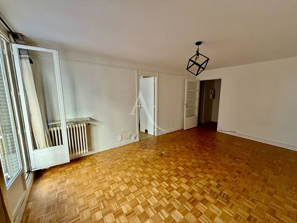 Vente Appartement Studio 34.31m² Paris 75017 - métro ligne 13 Paris 17