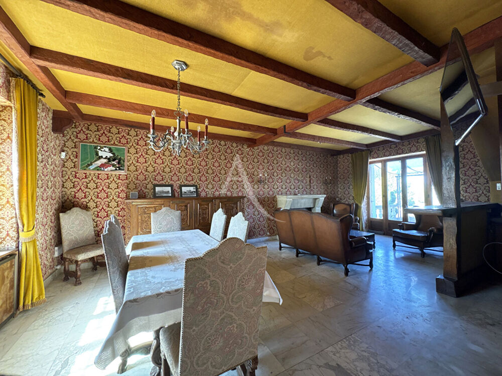 PROPRIETE UNIQUE - proche de Dourdan 7 pièce(s) 188.53 m2