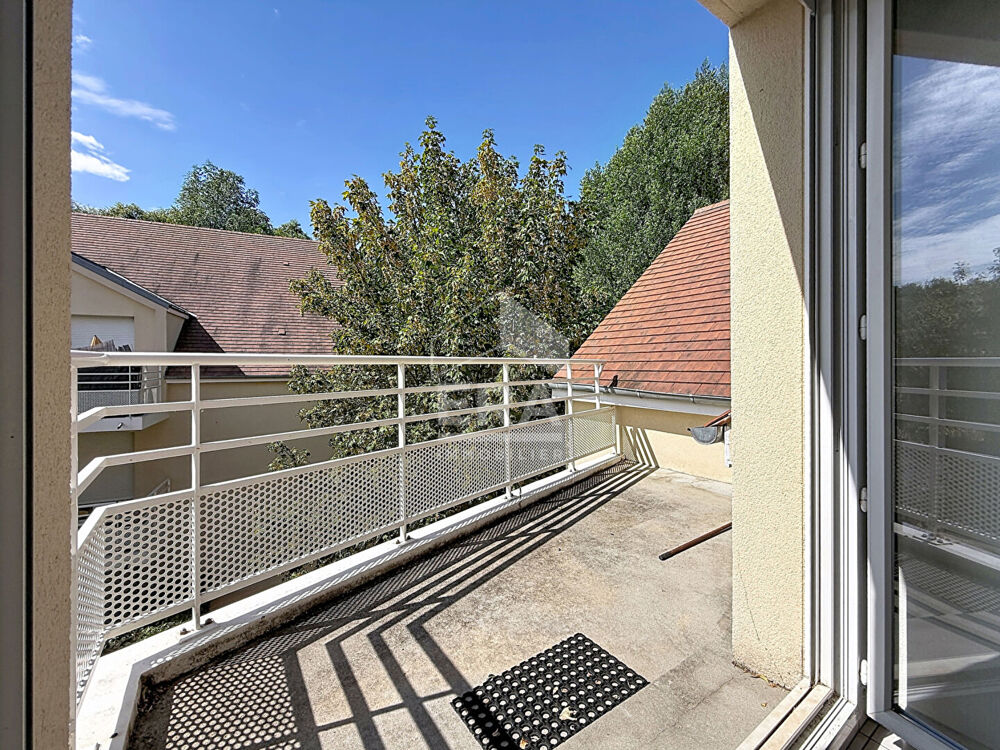 Vente Appartement Appartement F2 avec balcon, piscine et double stationnement - Étampes, quartier Saint-Pierre Etampes