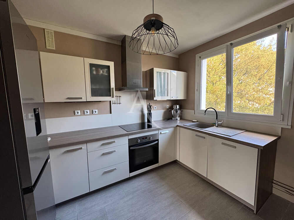 Location Appartement Appartement T4 à louer à Tours Nord ? 77,60 m² ? 2 chambres ? Balcon et cave Tours