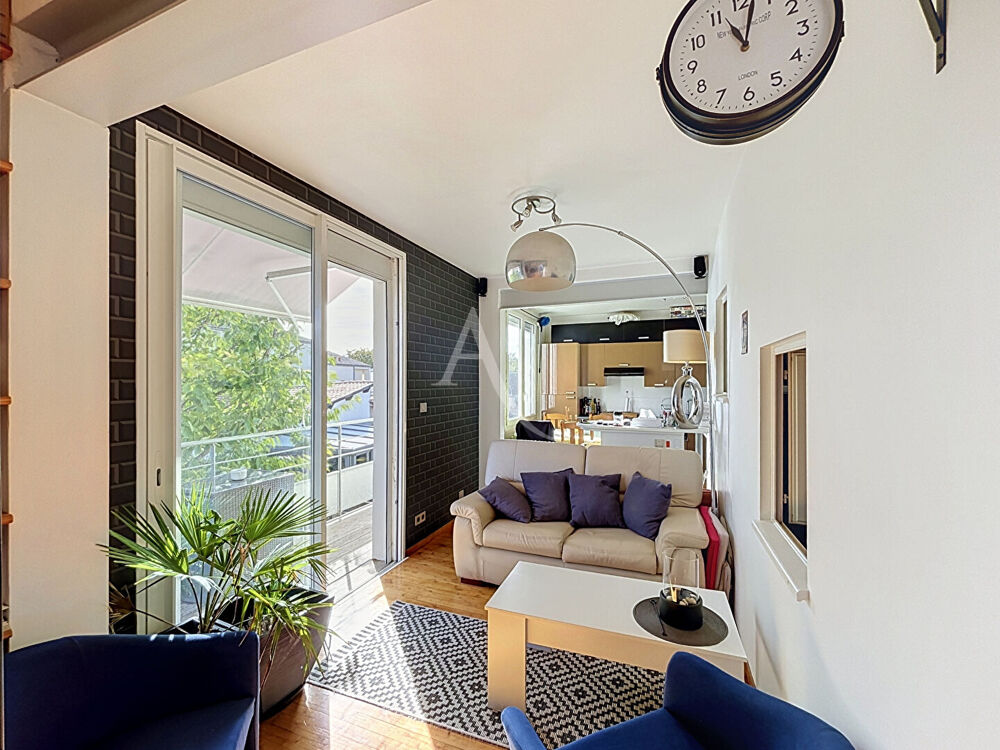 Vente Immeuble Ensemble immobilier locatif  à AYTRE avec 3 appartements Aytre