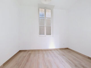  Appartement à louer 2 pièces 31 m²