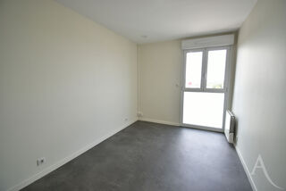  Appartement à louer 3 pièces 71 m² Amiens