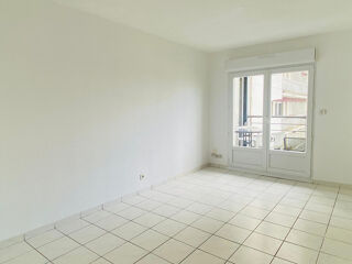  Appartement à louer 3 pièces 49 m²