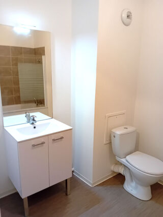  Appartement à louer 2 pièces 43 m²