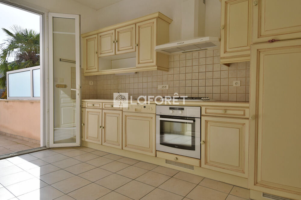 À vendre - Maison familiale à Brive-la-Gaillarde, quartier calme proche centre-ville.