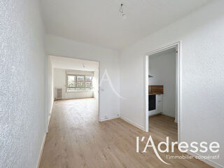  Appartement à louer 3 pièces 61 m²
