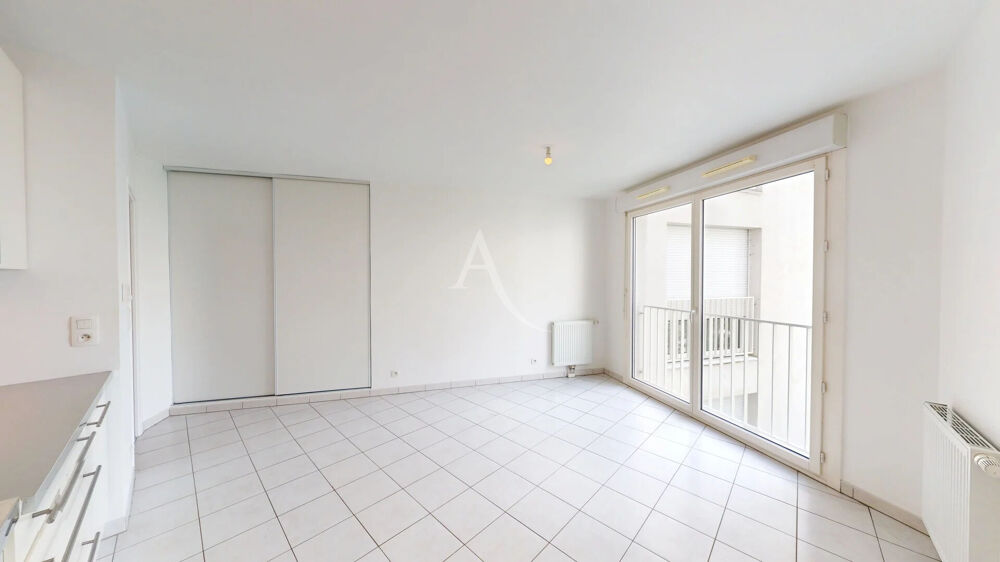 Appartement MASSY 1 pièce 27.06 m²
