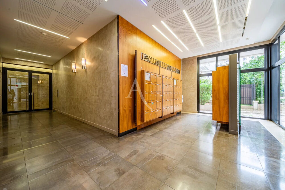 Suresnes - Résidence Sisley - Appartement 3 pièces 69m² - Parking en sus