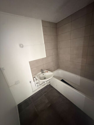  Appartement à louer 2 pièces 50 m²