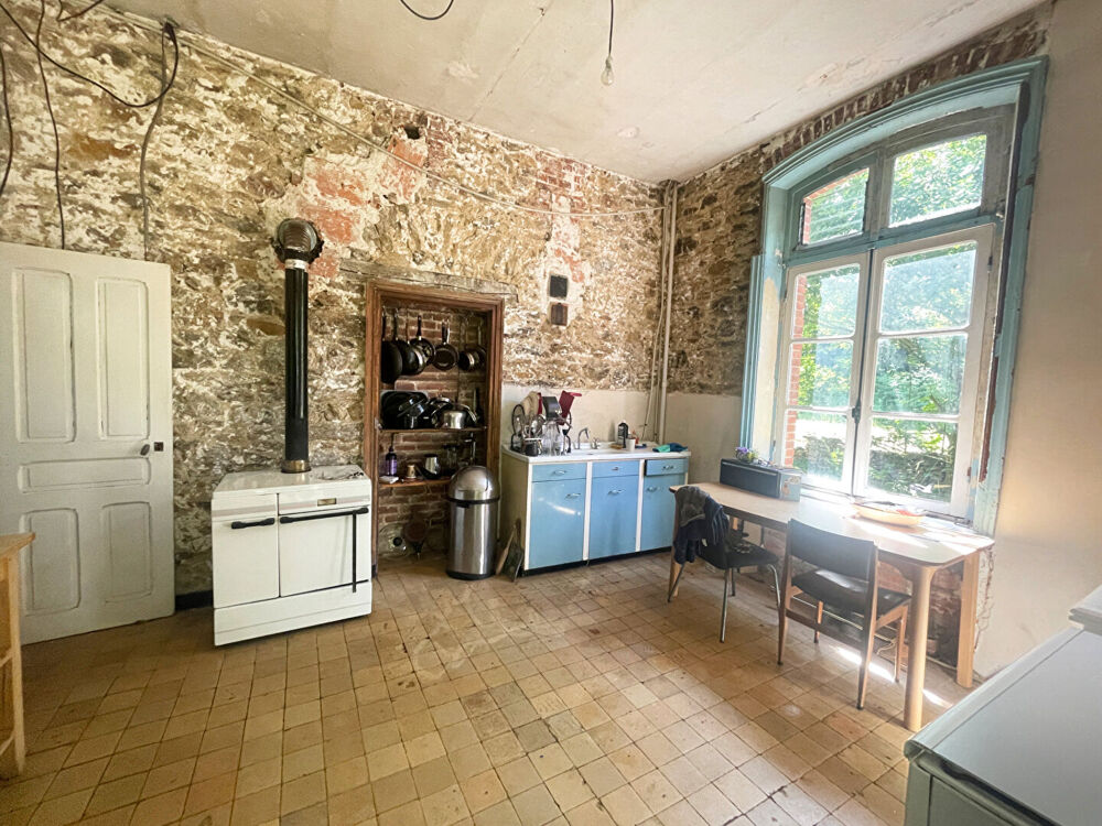 Vente Maison CÔTES-D'ARMOR: Proche Guingamp. Une opportunité rare et remarquable. Ancienne gare bretonne à rénover. Guingamp