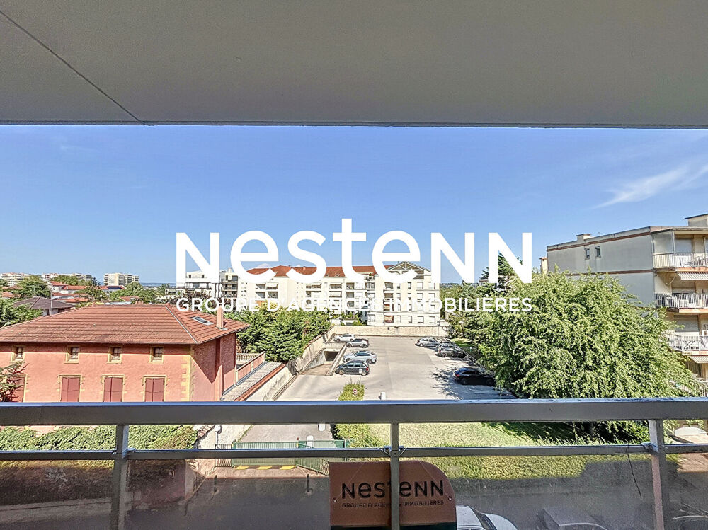 Location Appartement Appartement Bron 3 pièces avec Ascenseur Cave  Parking et Garage Secteur Pagère - 69500 BRON Bron