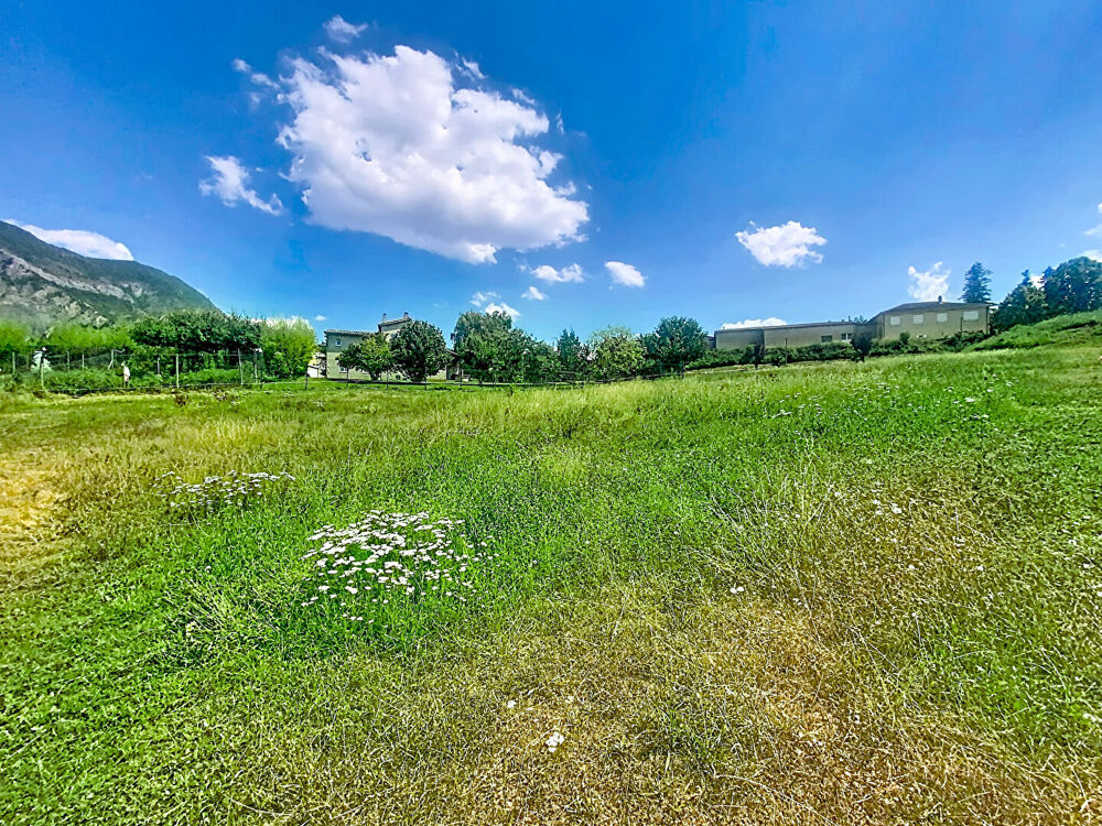 Vente Terrain A vendre terrain constructible viabilisé de 1377 m² à 20 mn de Sisteron Claret