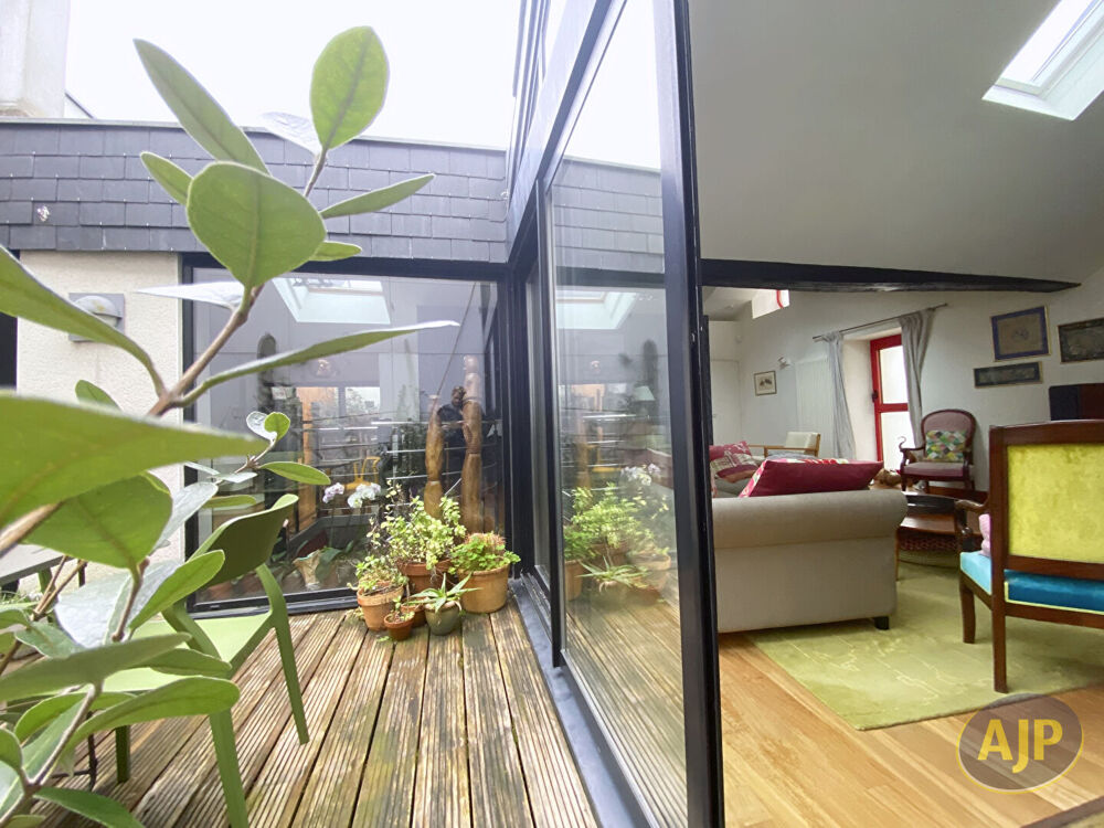 MAISON - LOFT avec Garage de 35 m²