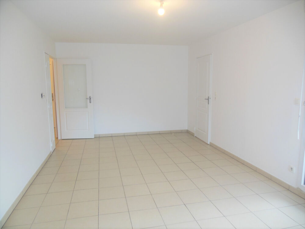 Location Appartement Toulouse Croix Daurade 31200 ,Agréable T4 Récent de 82.63m² -Cuisine séparée  terrasse de 10.1m² SANS FRAIS d'AGENCE 2 parking s Toulouse