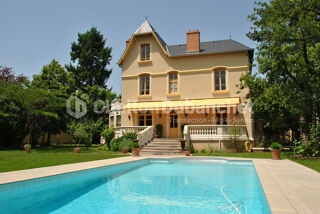  Maison � vendre 7 pi�ces 299 m�