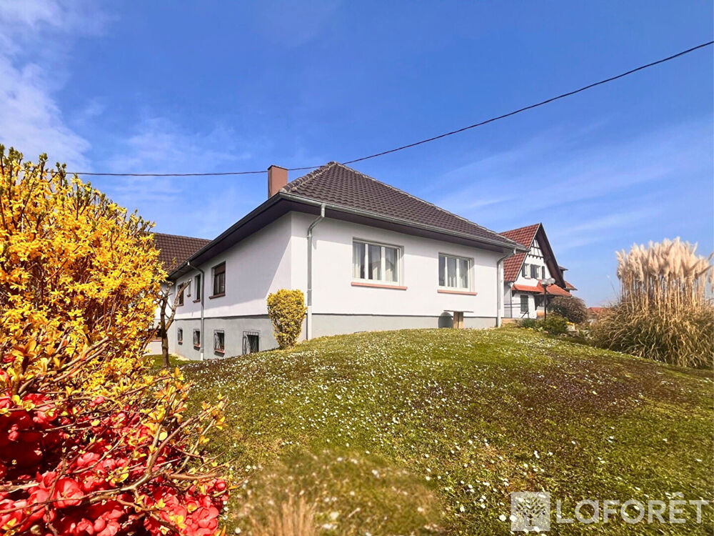 À vendre Grande maison familiale 210 m² sur 10 ares à VALFF
